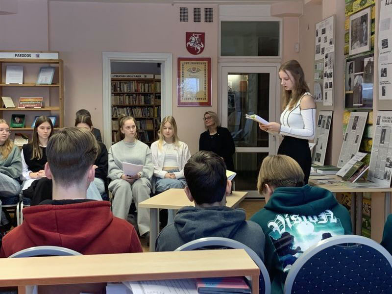 A. Šapokos gimtadieniui 4