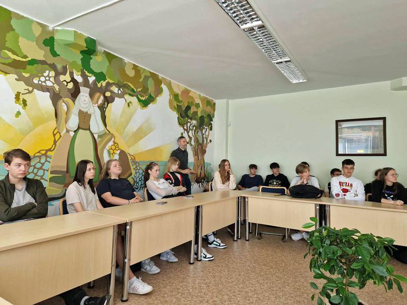 Mokinių projektinių darbų pristatymas 7