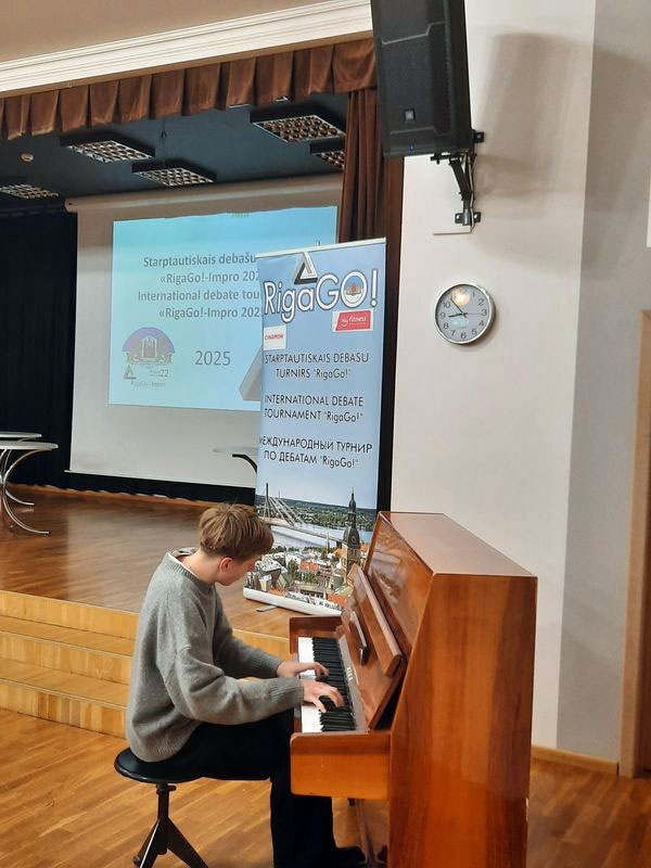 Debatų turnyras Rygoje 2