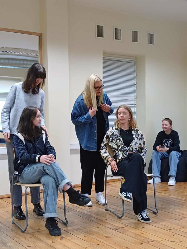 Šiuolaikinis scenos menas 3