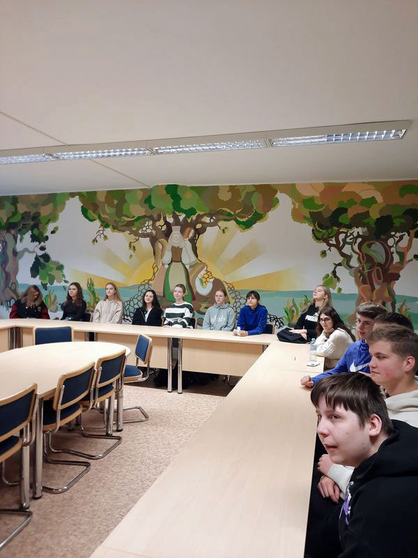 Diskusijų stalas apie projekto veiklas 5