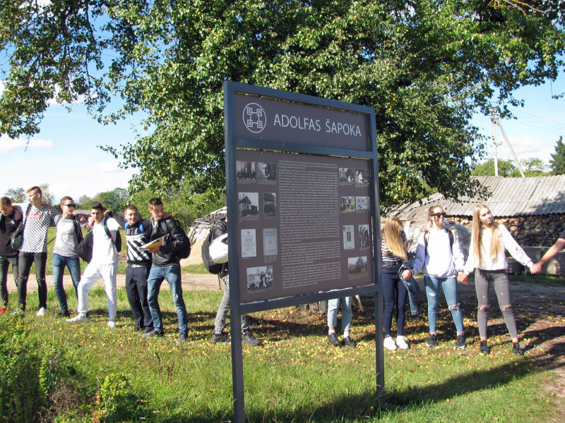 Istoriko Adolfo Šapokos atminimo puoselėjimas 10