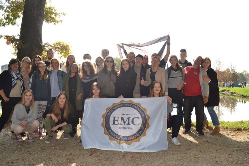 „Inception 2.0“ („Pradžia 2.0“) Sl 1ovėnijoje