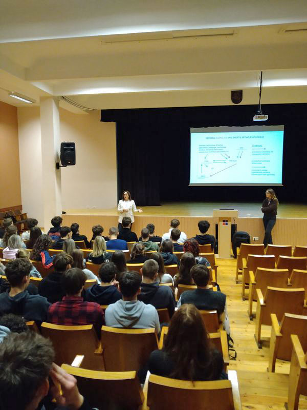 Tarptautinė kovos su smurtu prieš moteris diena 1